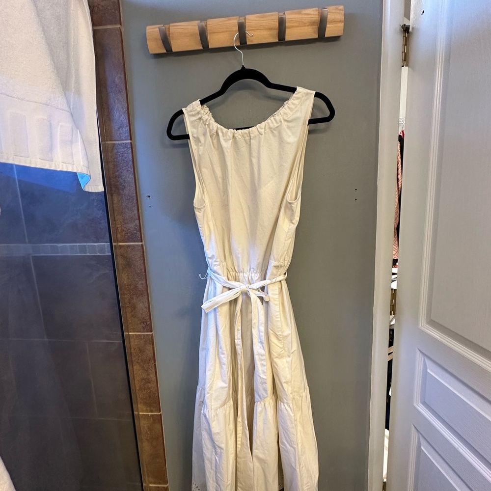 Ava & Viv Cream Maxi Dress